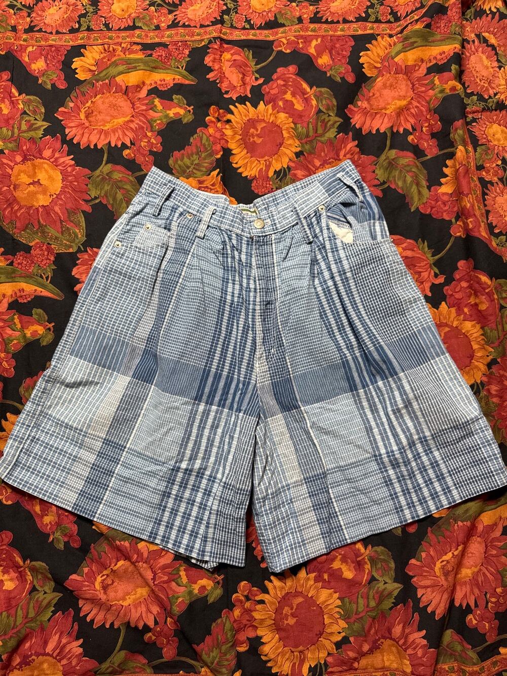 Vintage denim Cenza plaid shorts, high-rise Mom fit 90s sz12